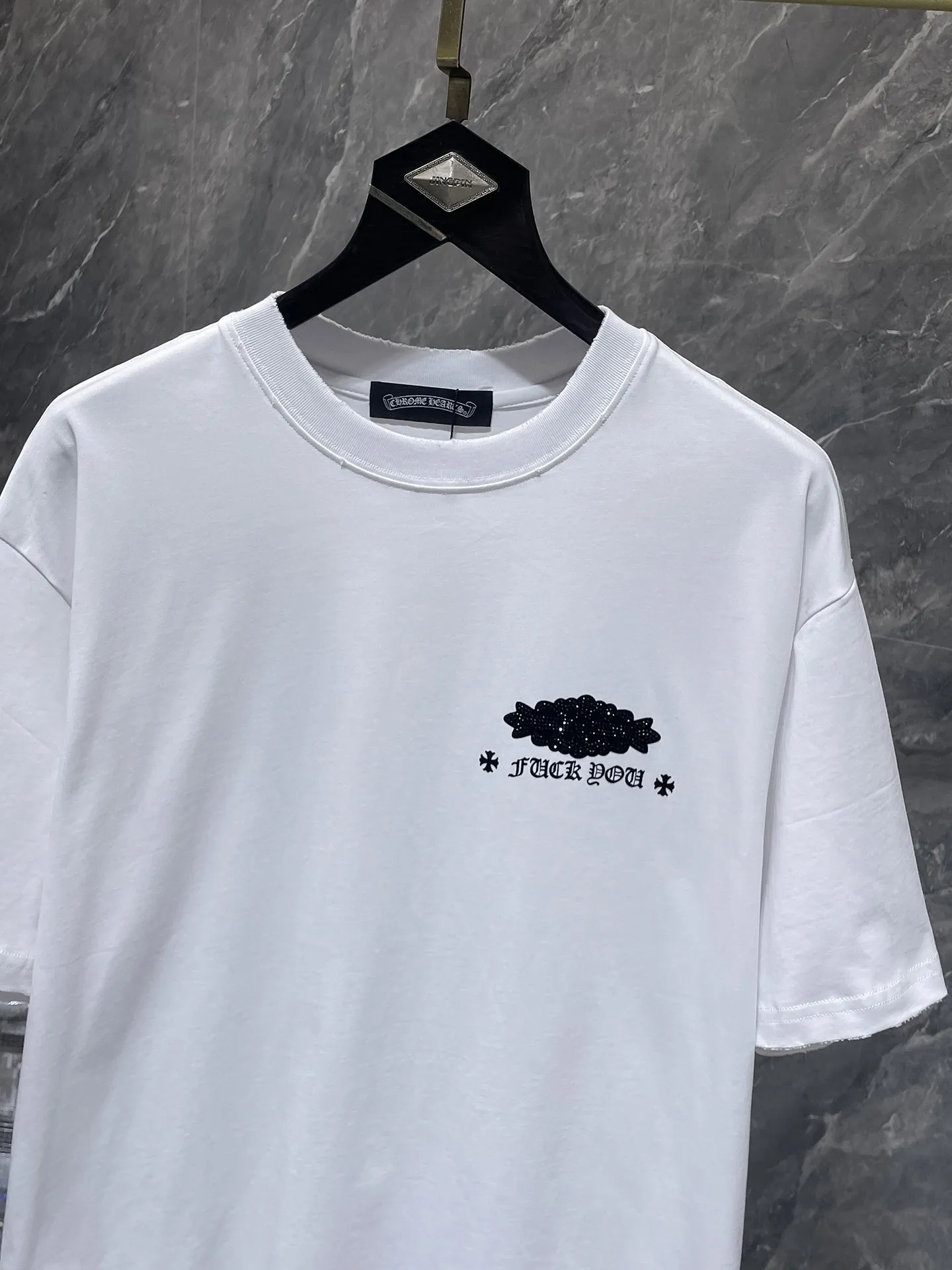 P170 New for summer Chrome Hearts 25ss Engraved film hot diamond version High gram weight environmentally friendly high-quality top fabric 280g Heavy hot diamond horseshoe Sanskrit letter cross short sleeves counter synchronization 1:1 replica version Recommended colors: black white gray code size: S, M, L, XL